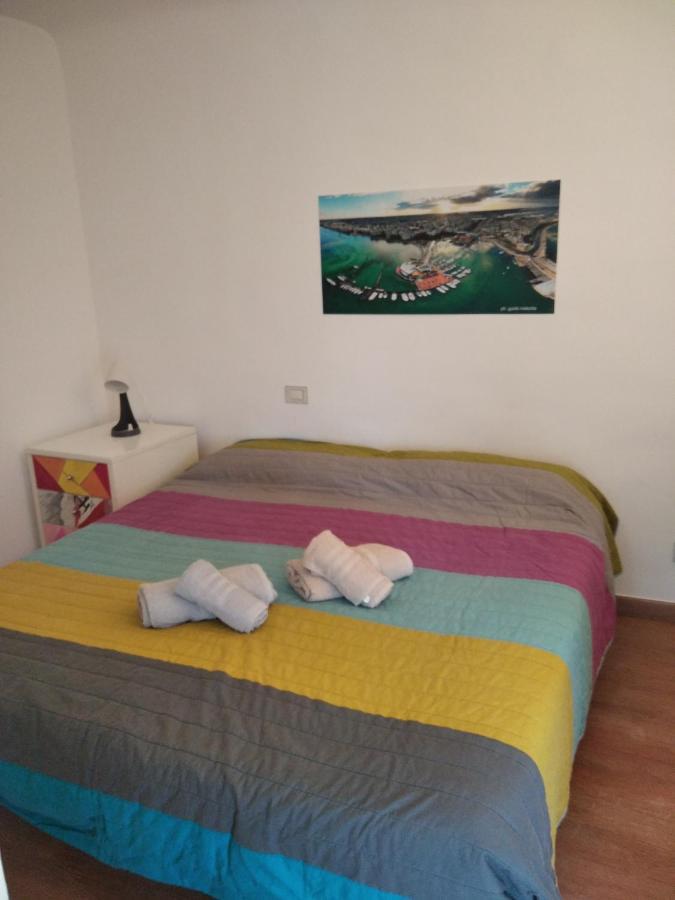 شقة A Flat With A View In The Heart Of The Old Town باري المظهر الخارجي الصورة